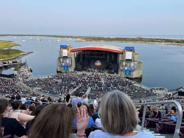 Jones Beach Theater, section: 305, row: S, seat: 1