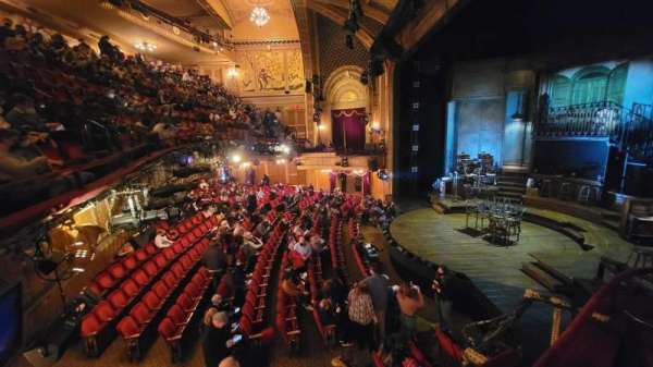 Walter Kerr Theatre, section: Box R, row: 1, seat: 7