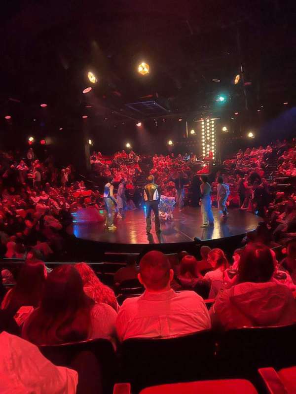 Circle in the Square Theatre, section: Orchestra 100 (Even), row: F, seat: 112