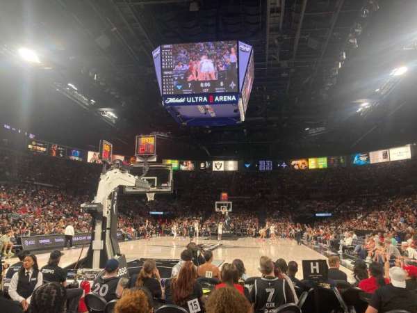 Michelob Ultra Arena, section: Table, row: 3, seat: 17
