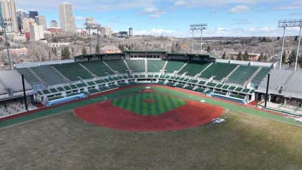REMAX Field