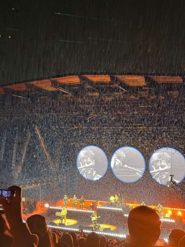 Red Rocks Amphitheatre, section: Center Right, row: 24, seat: 15