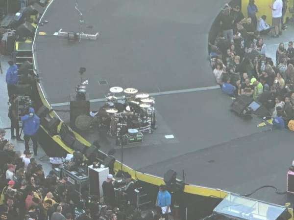 Levi's Stadium, section: 416, row: 20, seat: 23