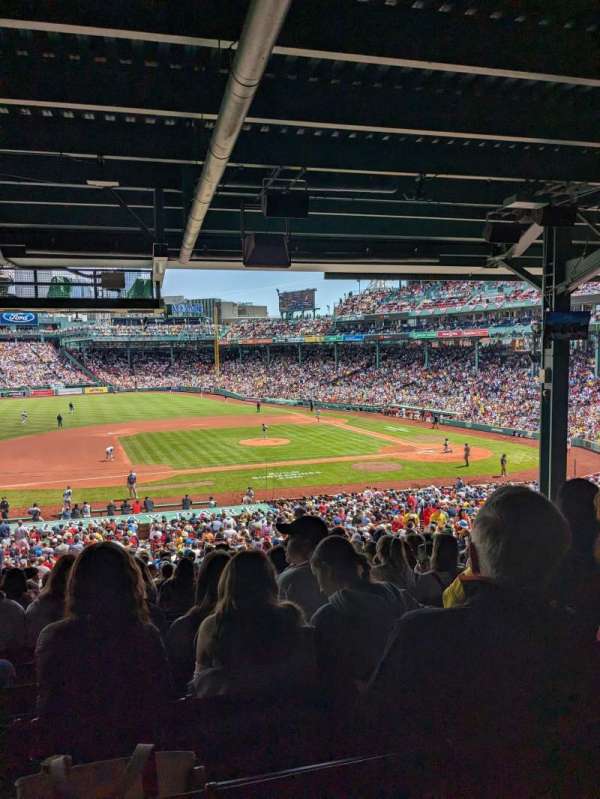Fenway Park, section: Grandstand 21, row: 18, seat: 7