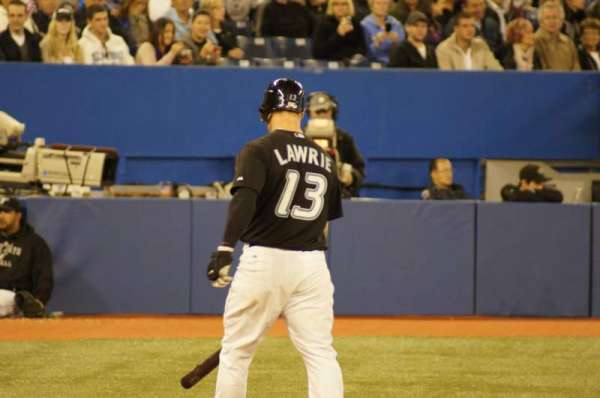 Rogers Centre, section: 117R, row: 4, seat: 8