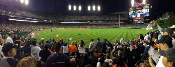 Comerica Park, section: 105, row: H, seat: 17