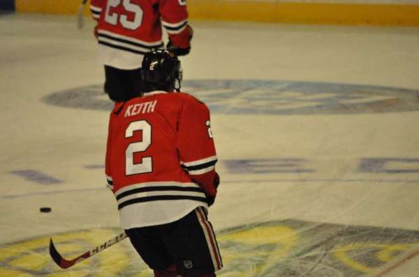 United Center, section: 122, row: 9, seat: 7