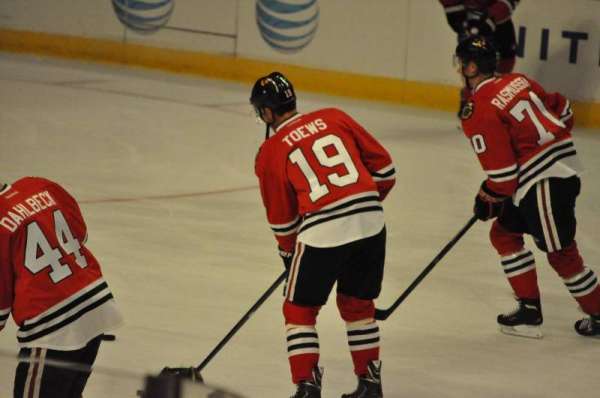 United Center, section: 122, row: 9, seat: 7