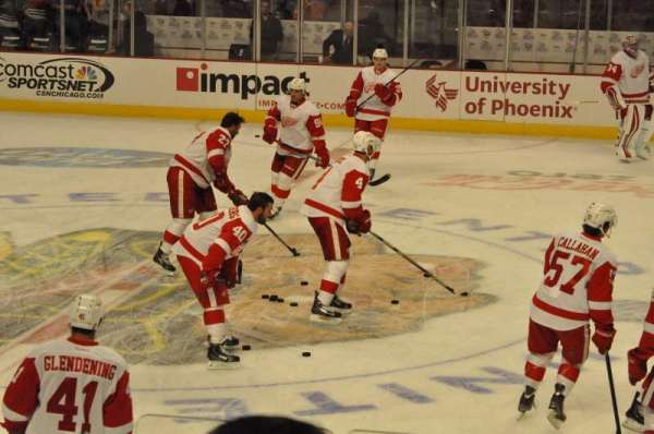 United Center, section: 122, row: 9, seat: 7
