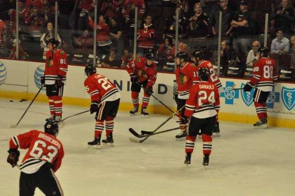 United Center, section: 122, row: 9, seat: 7