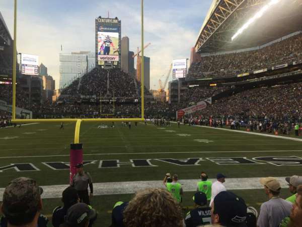 Lumen Field, section: 122, row: E, seat: 8