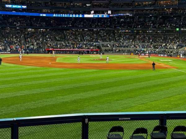 Rogers Centre, section: 143, row: 2, seat: 5