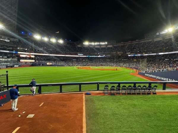 Rogers Centre, section: 143, row: 2, seat: 5