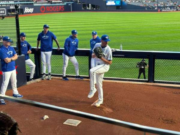 Rogers Centre, section: 143, row: 2, seat: 5