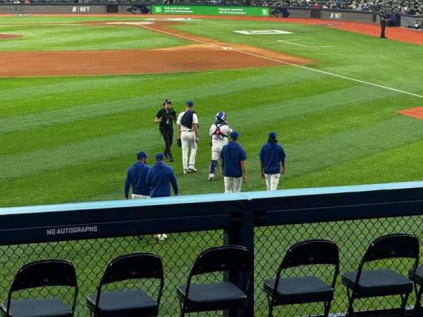 Rogers Centre, section: 143, row: 2, seat: 5