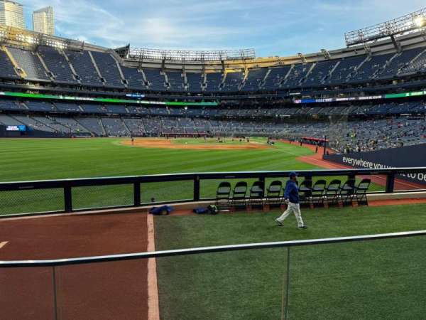 Rogers Centre, section: 143, row: 2, seat: 5