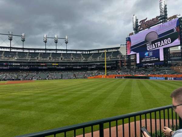 Comerica Park, section: 104, row: B, seat: 6