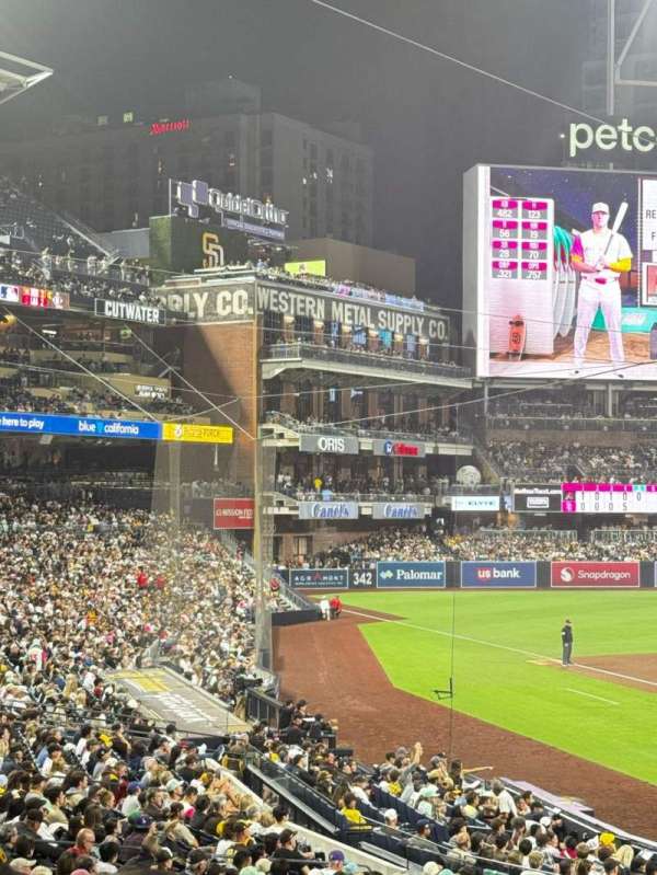 Petco Park, section: Premier Club G, row: 6, seat: 5