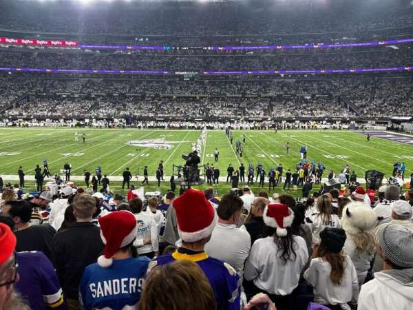 U.S. Bank Stadium, section: V2, row: 16, seat: 16