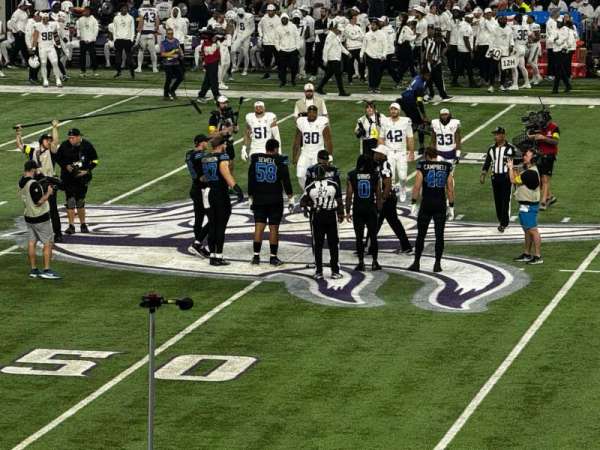 U.S. Bank Stadium, section: V2, row: 16, seat: 16