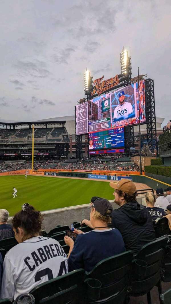 Comerica Park, section: 101, row: K, seat: 11