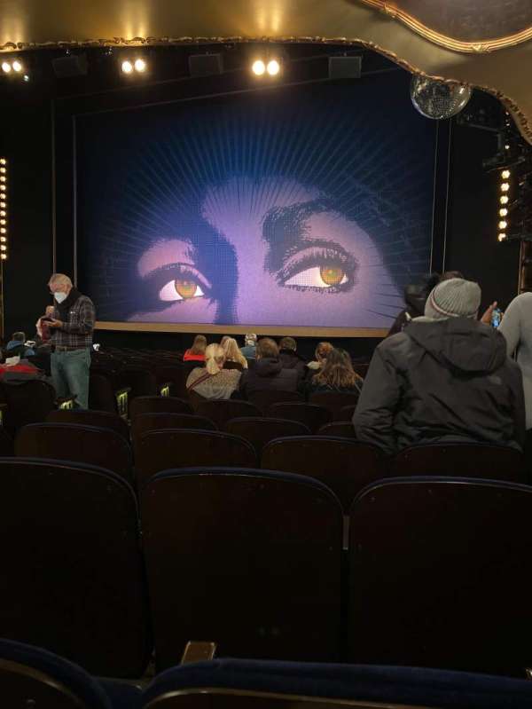 Lunt-Fontanne Theatre, section: Orchestra R, row: R, seat: 10