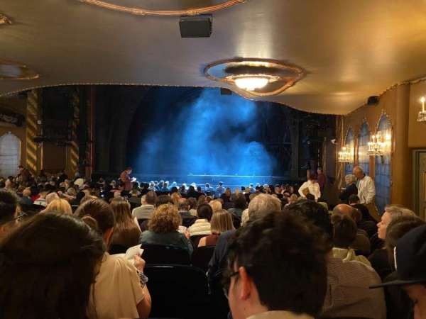 Lunt-Fontanne Theatre, section: Orchestra R, row: W, seat: 18