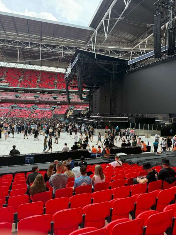 Wembley Stadium, section: 141, row: 15, seat: 232
