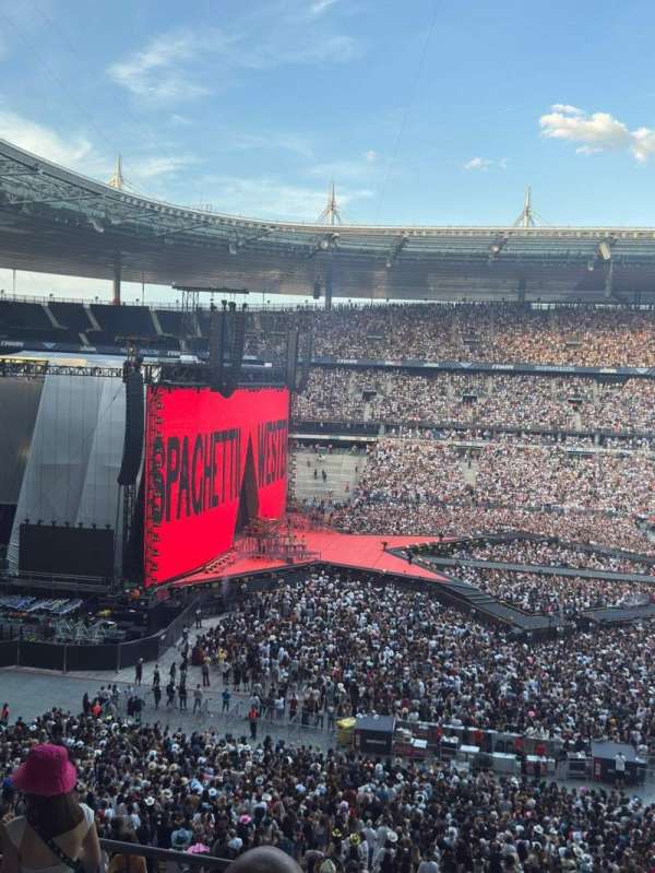 Stade de france, section: T7, row: 50, seat: 13
