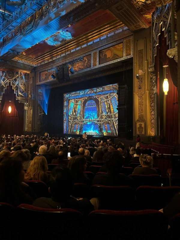 Hollywood Pantages Theatre, section: Orchestra R, row: X, seat: 18