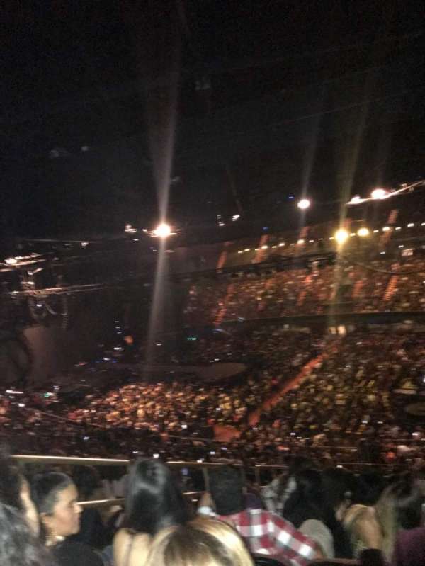 Kia Forum, section: 230, row: 15, seat: 4