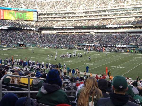 MetLife Stadium, section: 134, row: 30, seat: 26