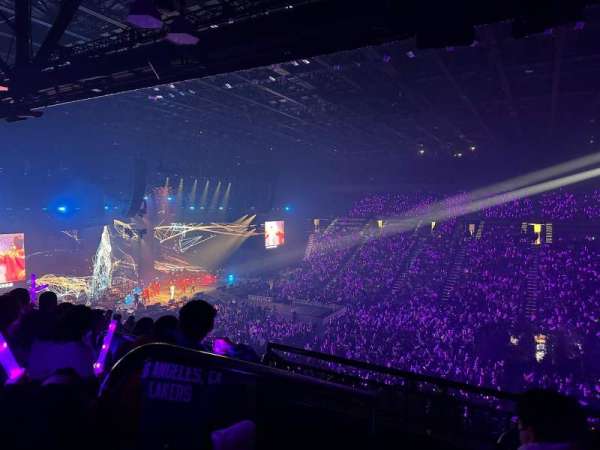 MGM Grand Garden Arena, section: 211, row: D, seat: 17