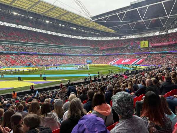 Wembley Stadium, section: 126, row: 20, seat: 107