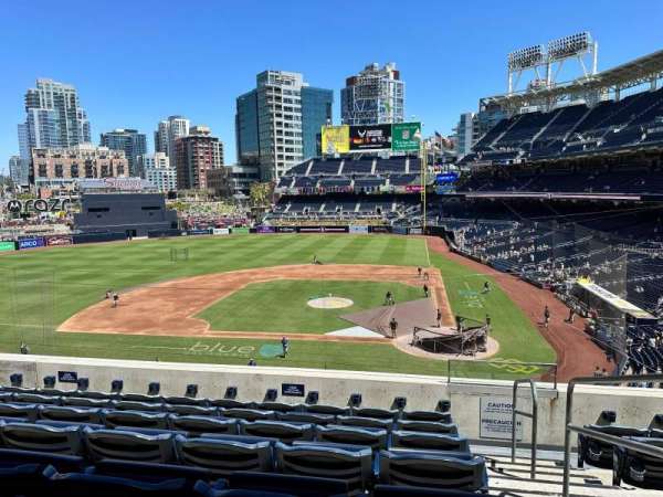 Petco Park, section: 206, row: 7, seat: 1