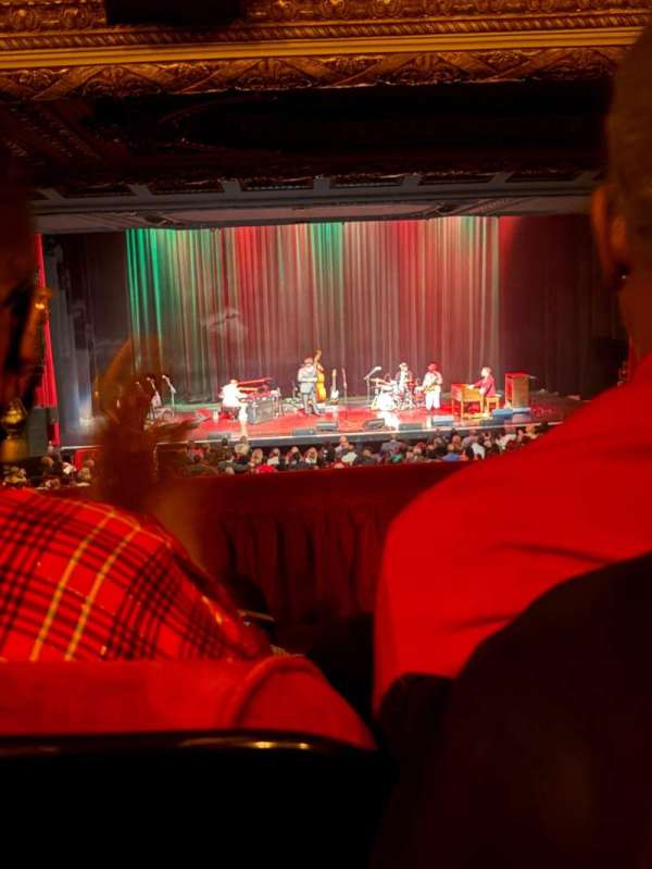 Chicago Theatre, section: Mezzanine Box O, row: O4, seat: 9