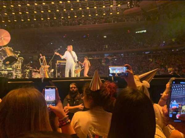 Madison Square Garden, section: Pit