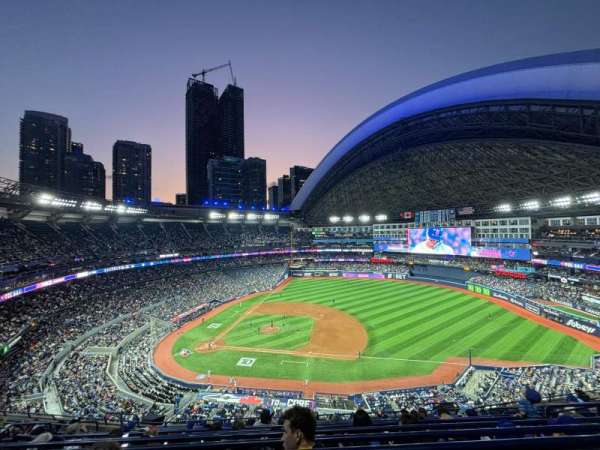 Rogers Centre, section: 517, row: 11, seat: 10