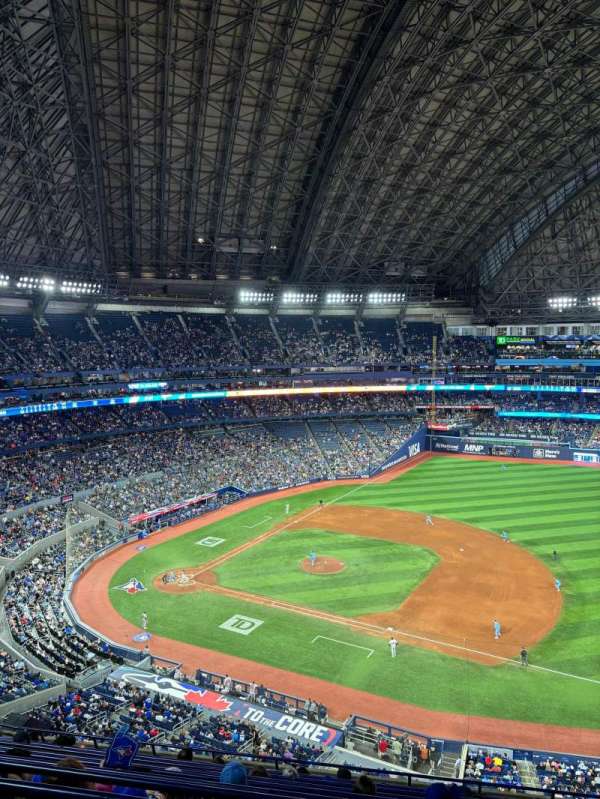 Rogers Centre, section: 516, row: 11, seat: 7