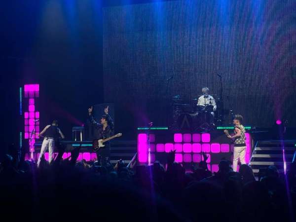 Nottingham Royal Concert Hall, section: Stalls, row: Q, seat: 9
