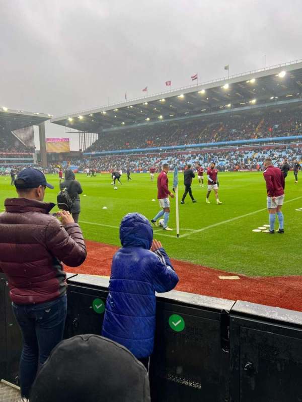 Villa Park, section: L9, row: B, seat: 223