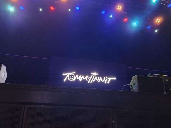 Hard Rock Live Orlando, section: Center, row: A, seat: 27