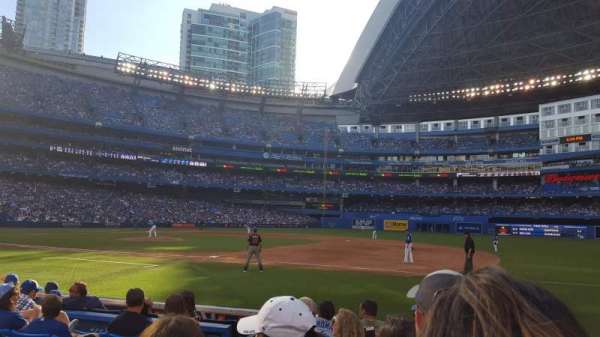 Rogers Centre, section: 115R, row: 7, seat: 3