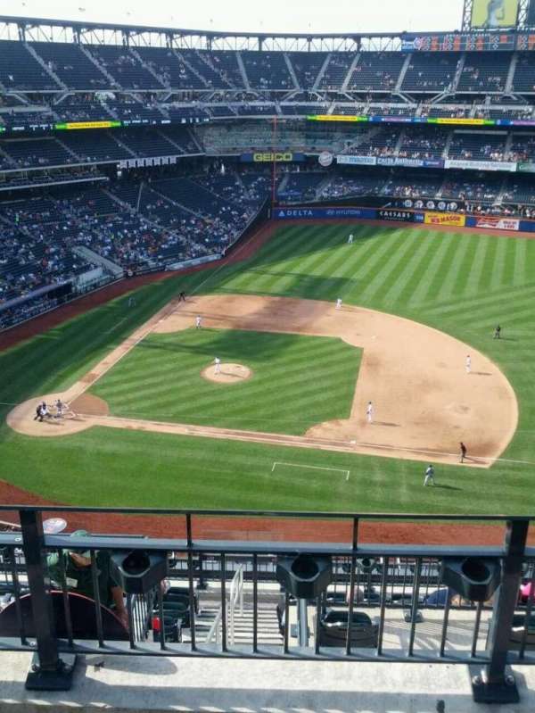 Citi Field, section: 507, row: 3, seat: 13