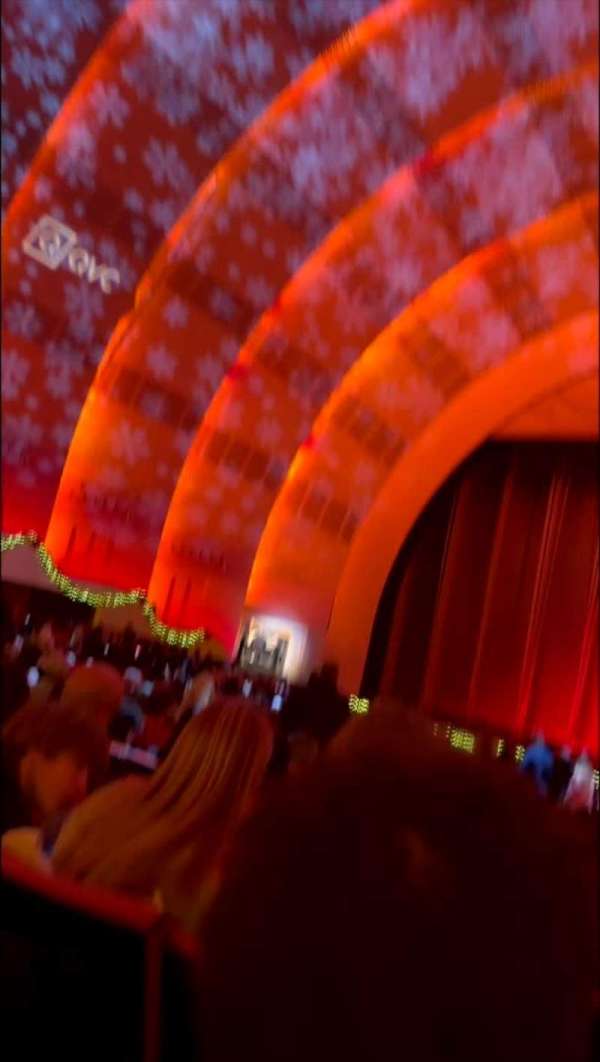 Radio City Music Hall, section: Orchestra 3, row: H, seat: 302