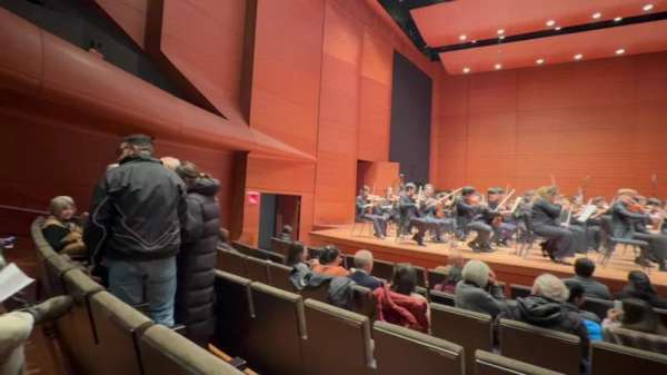 Alice Tully Hall, section: Orchestra, row: M, seat: 113