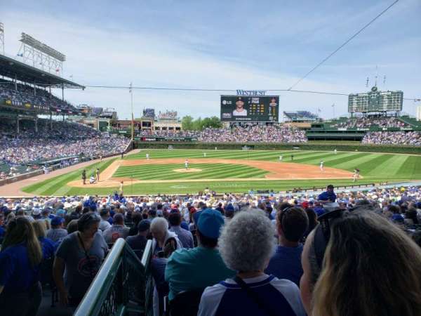 Wrigley Field, section: 222, row: 4, seat: 7