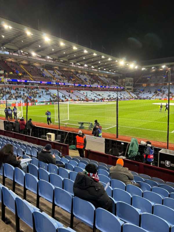 Villa Park, section: R5, row: M, seat: 115