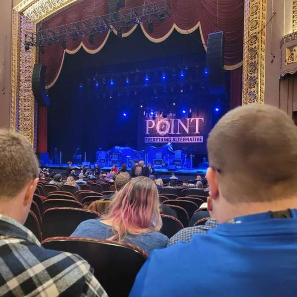 Stifel Theatre, section: Right orchestra, row: V, seat: 5