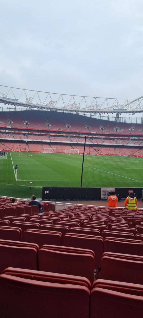 Emirates Stadium, section: 27, row: 17, seat: 833